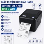 M&aacute;y in vận đơn giao h&agrave;ng Qprinter A7W kết nối USB v&agrave; WiFi, d&ugrave;ng giấy in A7 75x100mm, ph&ugrave; hợp b&aacute;n h&agrave;ng online, s&agrave;n thương mại điện tử, kho vận v&agrave; doanh nghiệp.